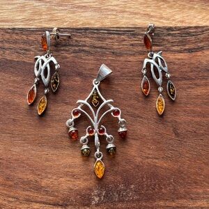 Sterling Silver and Baltic Amber Jewelry Set Pendant Earrings
